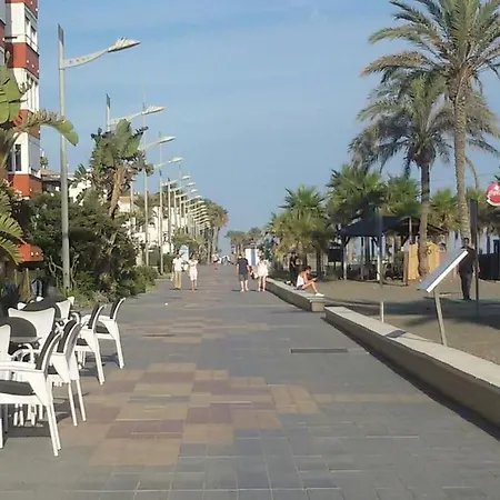 Apartment Bomboncito Al Lado Del Mar Con Vistas Maravillosas Castillo Bajo